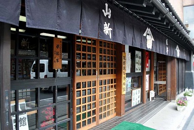 hattori-minzoku.jpg